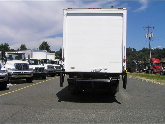 2014 INTERNATIONAL DURASTAR 4300 